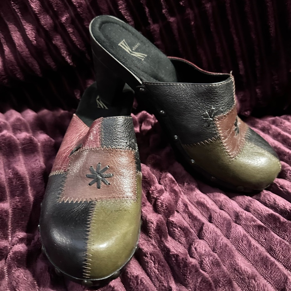 Women's White Mtn Leather Multicolor Patchwork Clogs Size 6M